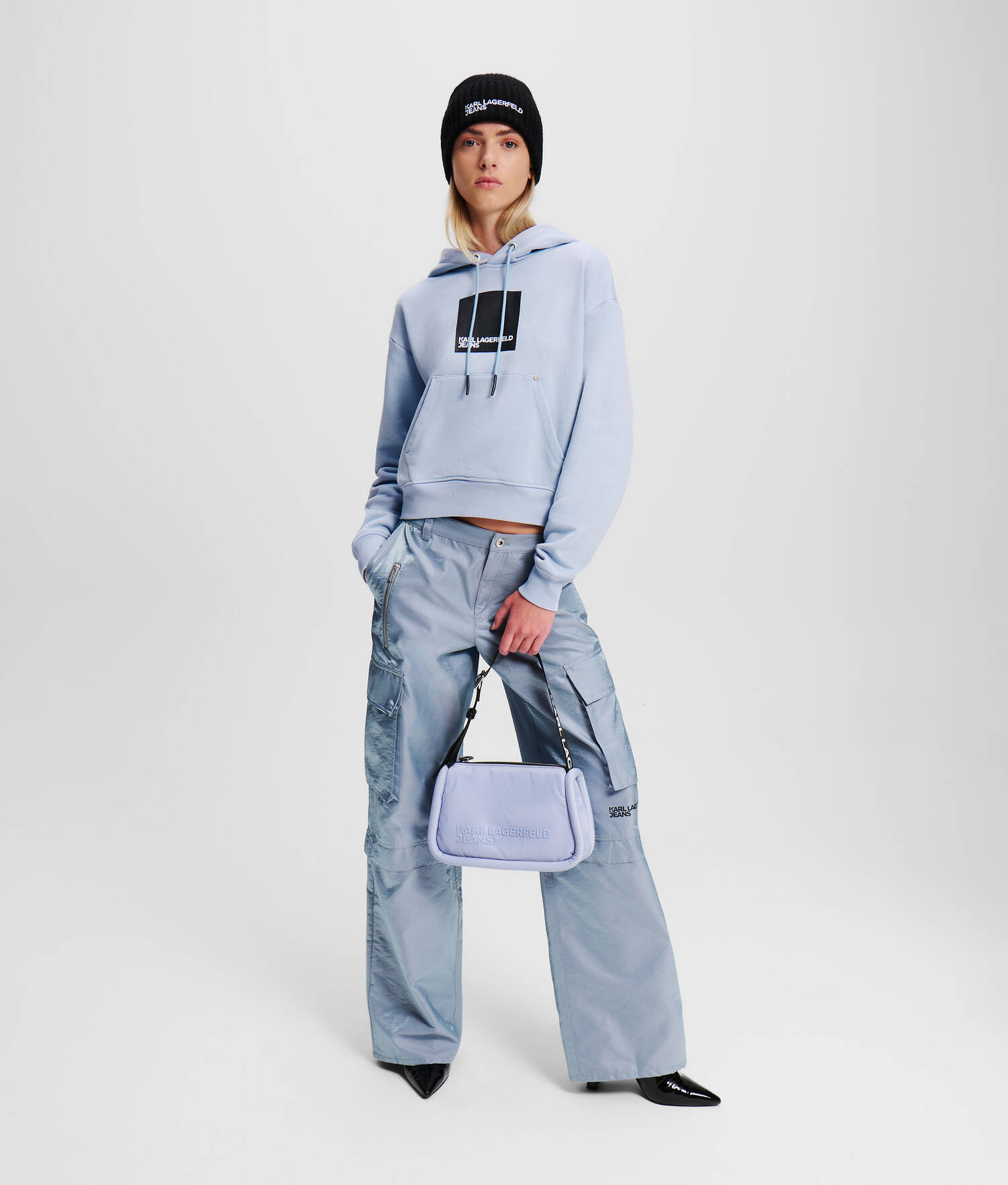 SWEAT À CAPUCHE AVEC LOGO KLJ ENCADRÉ