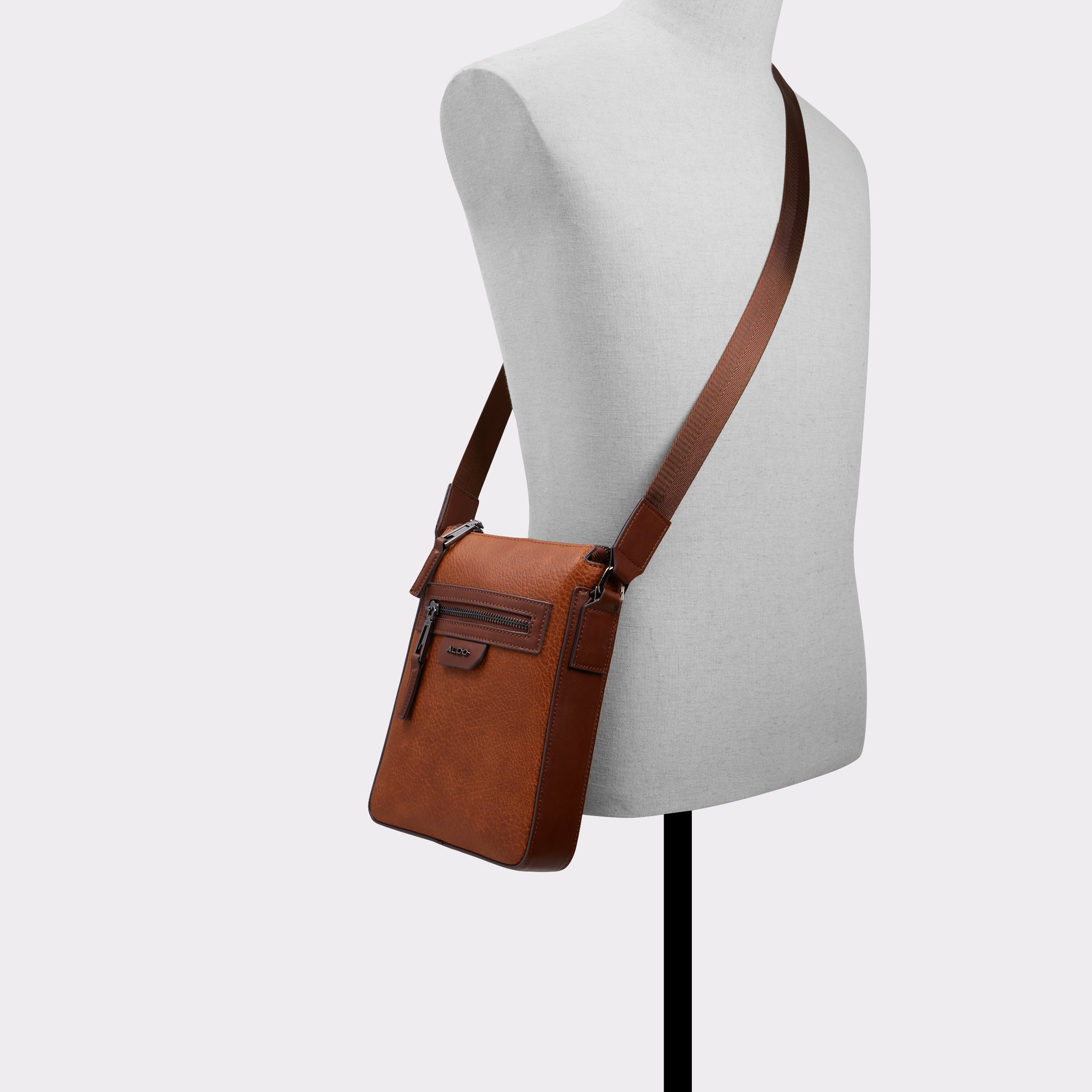Leonel Brown Men Bags & Wallets