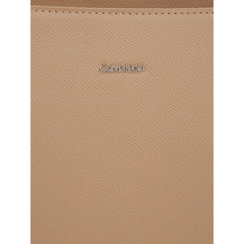 Calvin Klein<br>Skuldertaske CK Must