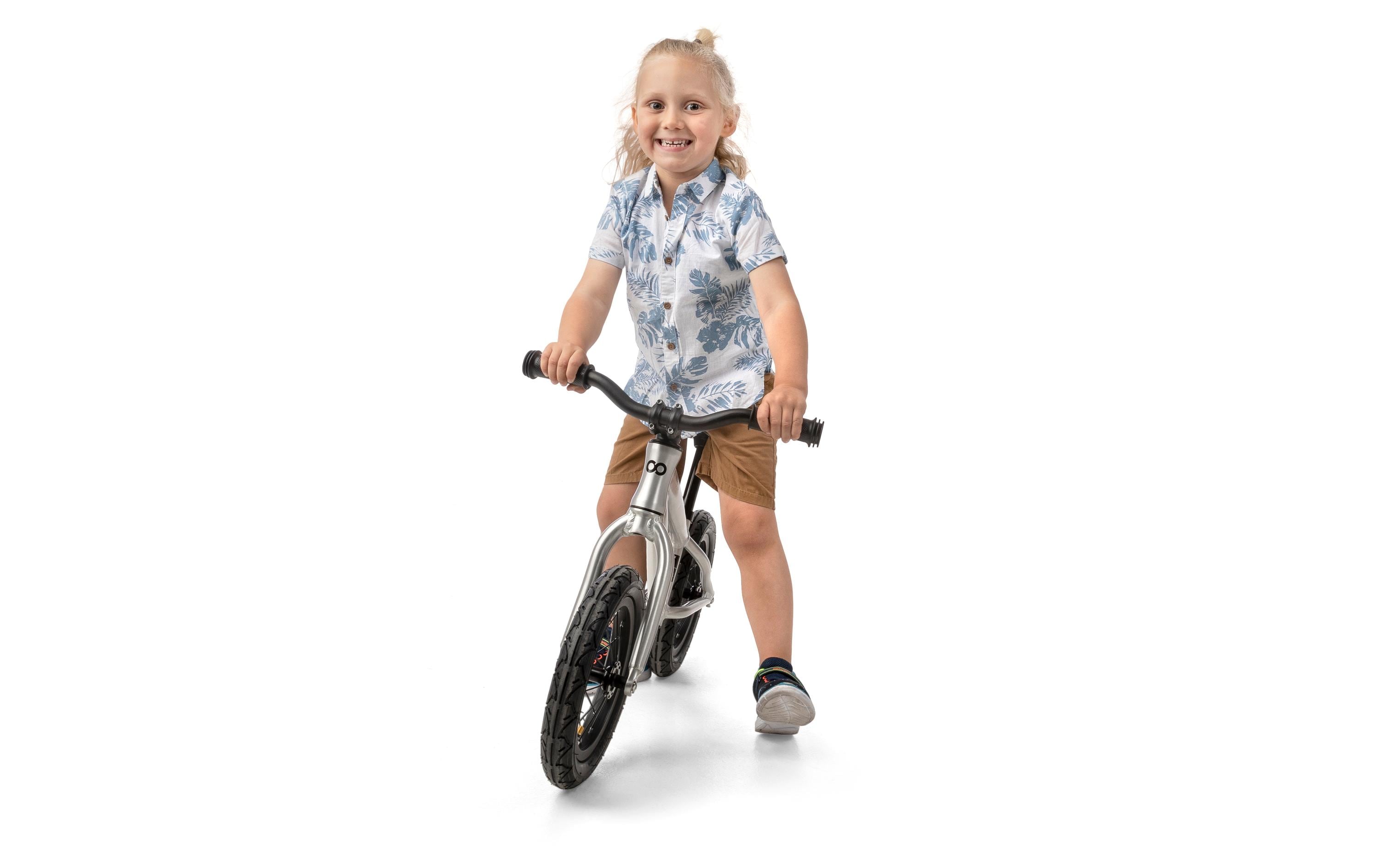Kinder-Laufrad Ruuky 12 Sportivo 3.4 kg Silber<br>Robustes und sportliches Laufrad