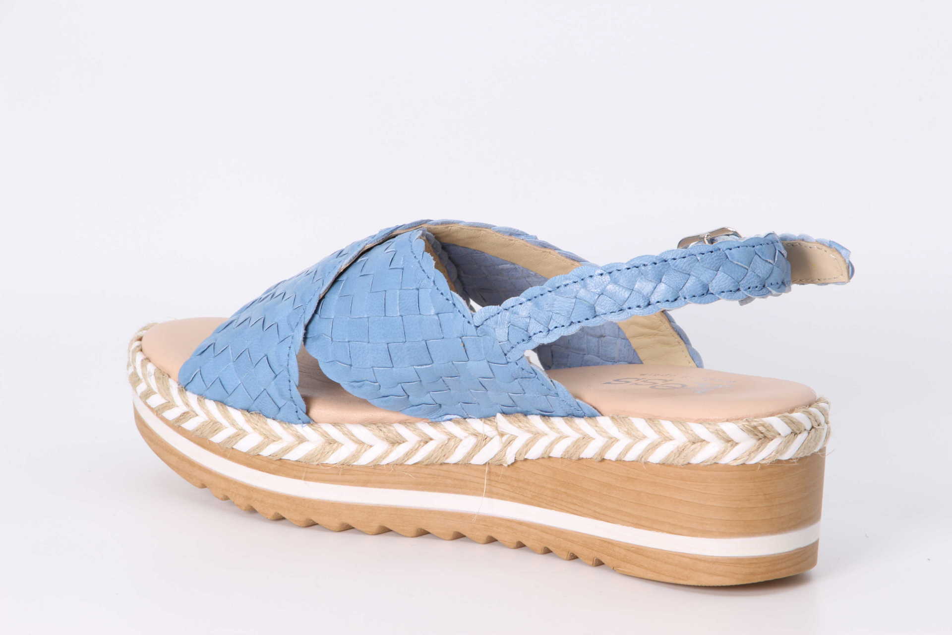 Kess Sandale azure