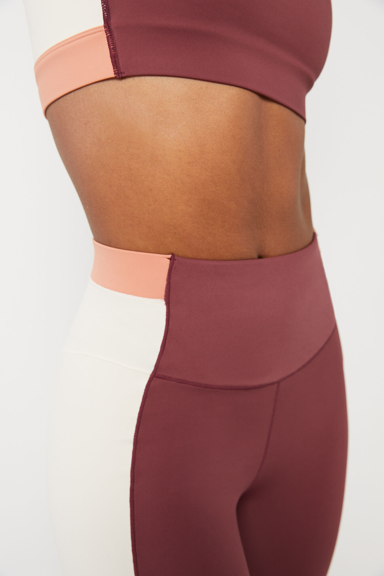Leggings cropped 4D Stretch com blocos de cor bordô