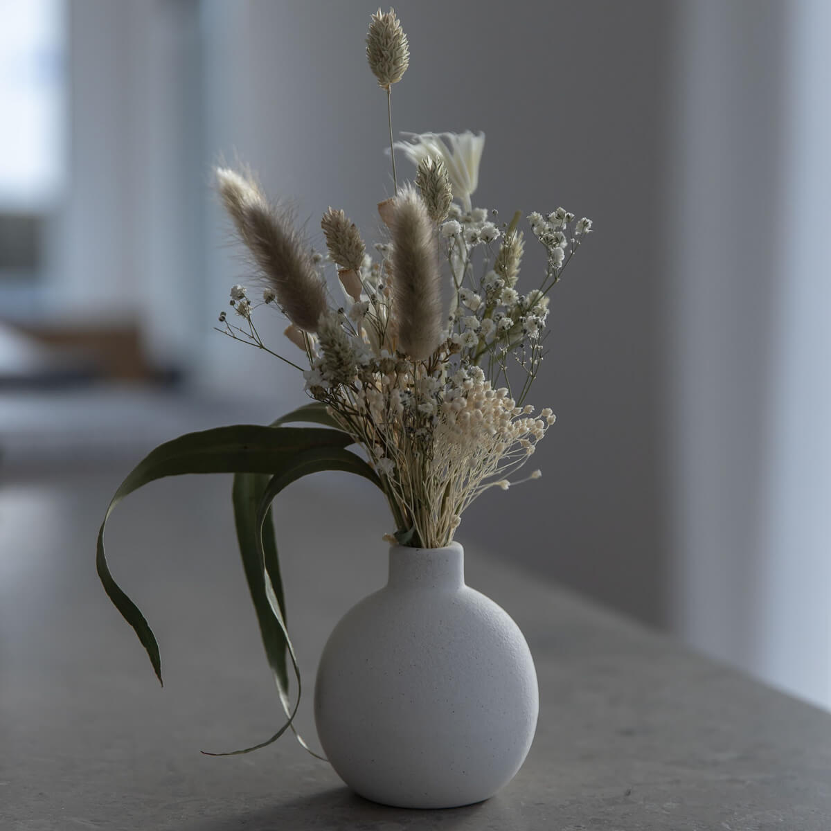 Gedroogde bloemenboeket mini wilde bloemen beige - 4 stuks