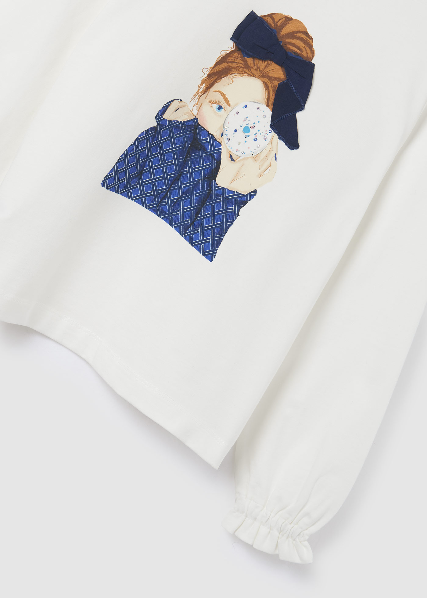Camiseta de manga comprida para meninas, feita de algodão sustentável.