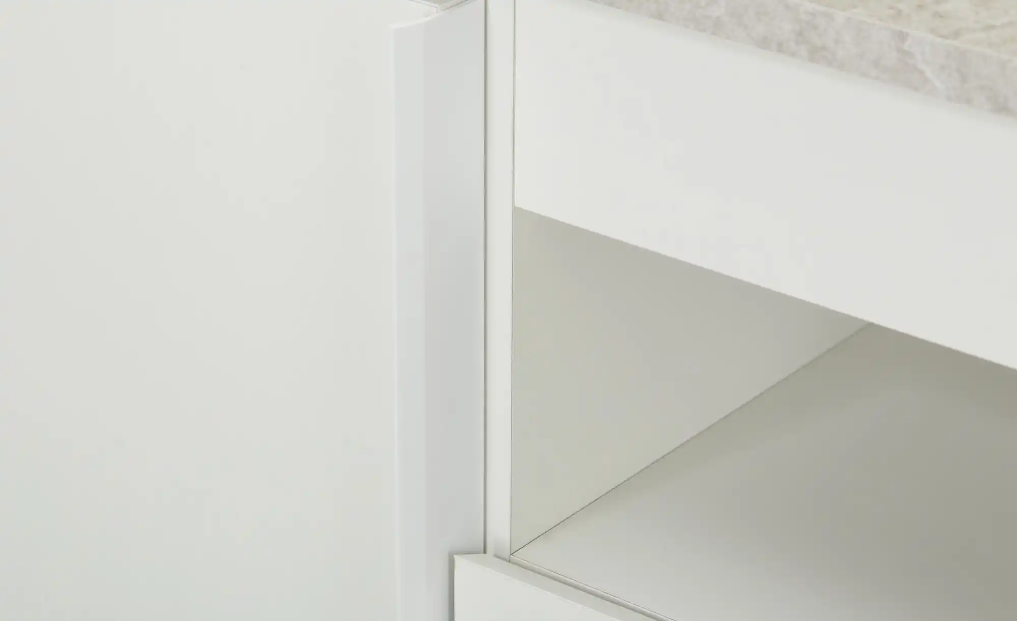TV-Lowboard mit Soft-Close Dimarro