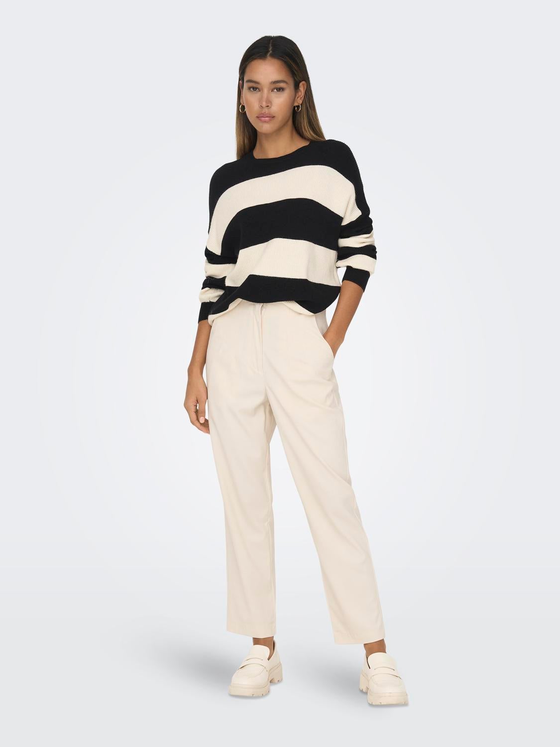 ONLATIA Strickpullover Black