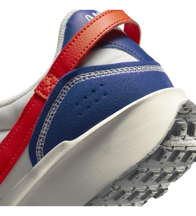 Nike Men Waffle Debut Sneakers