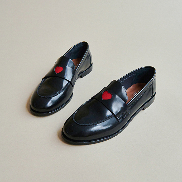 Mocassins à bouts ronds  en cuir glacé noir