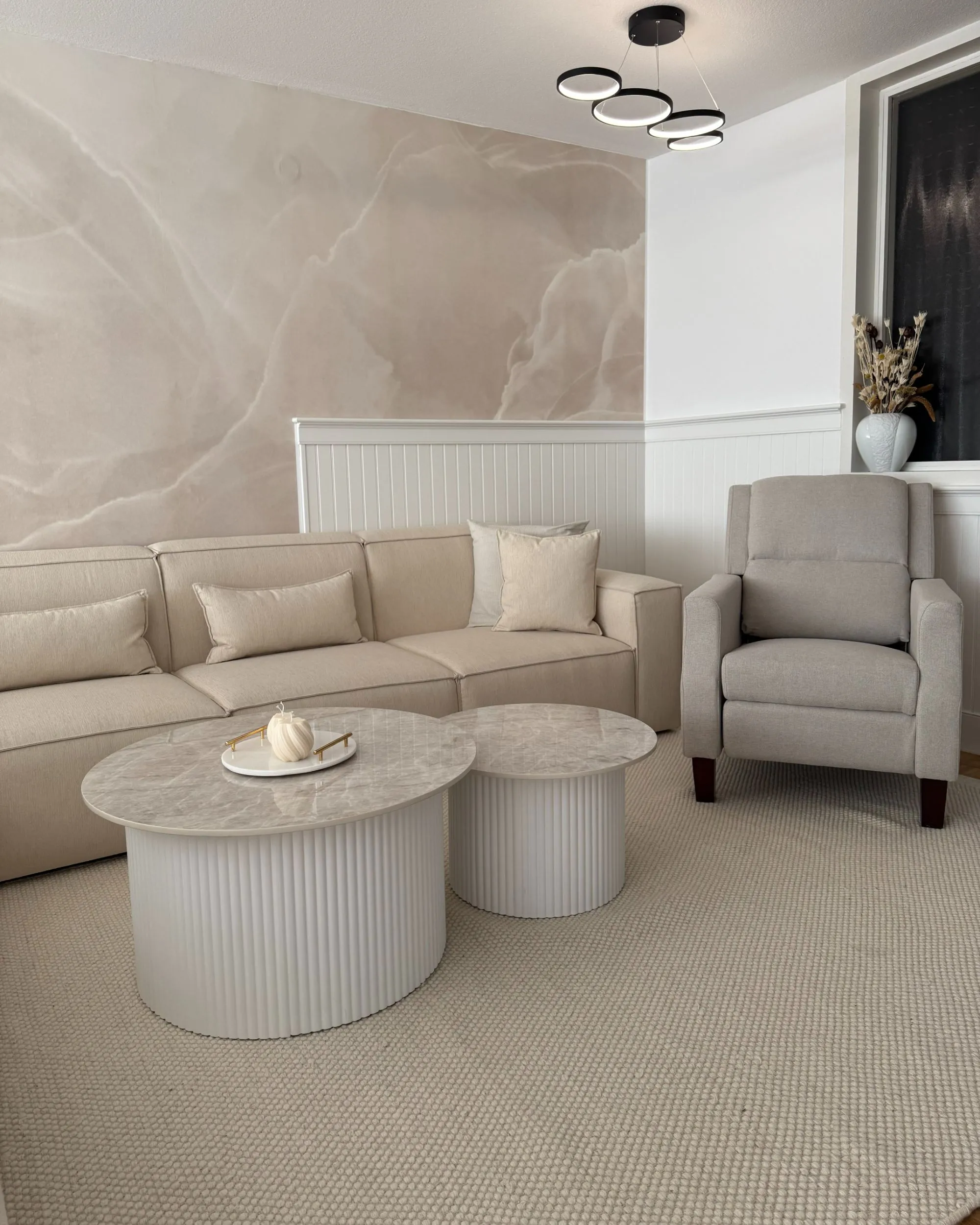 Relaxfauteuil EGERSUND inclusief voetensteun Stof Lichtbeige