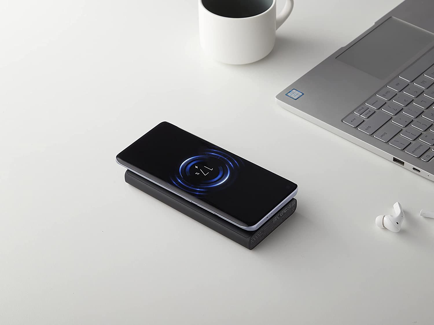 (22.5W) 10000mAh Qi Wireless Powerbank USB A / USB C Ladegerät - Schwarz