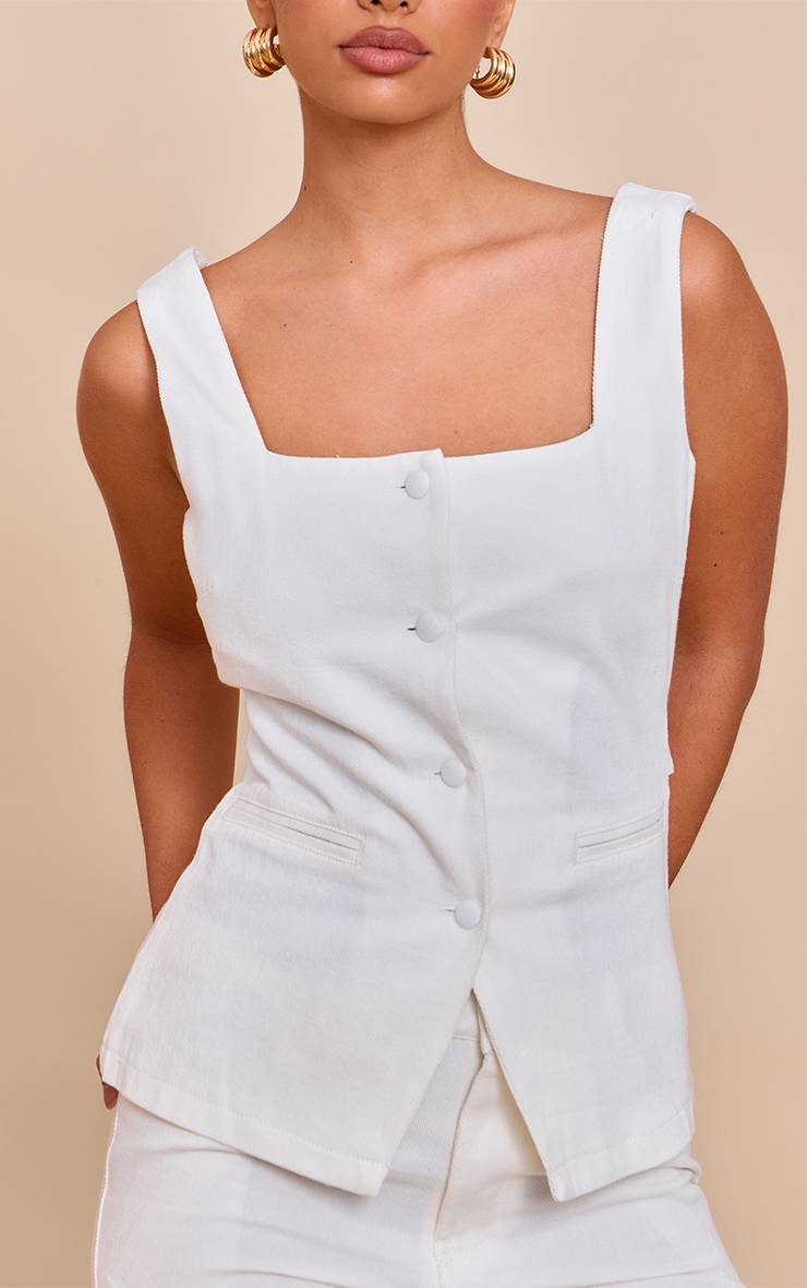Blanc Top En Denim À Boutons Recouverts Et Liens Dans Le Dos