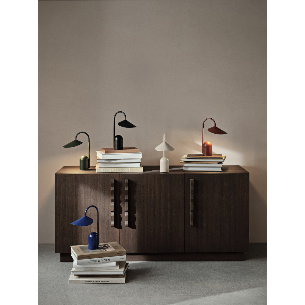 Køb Ferm Living Oxide Red Arum Portable Lampe
