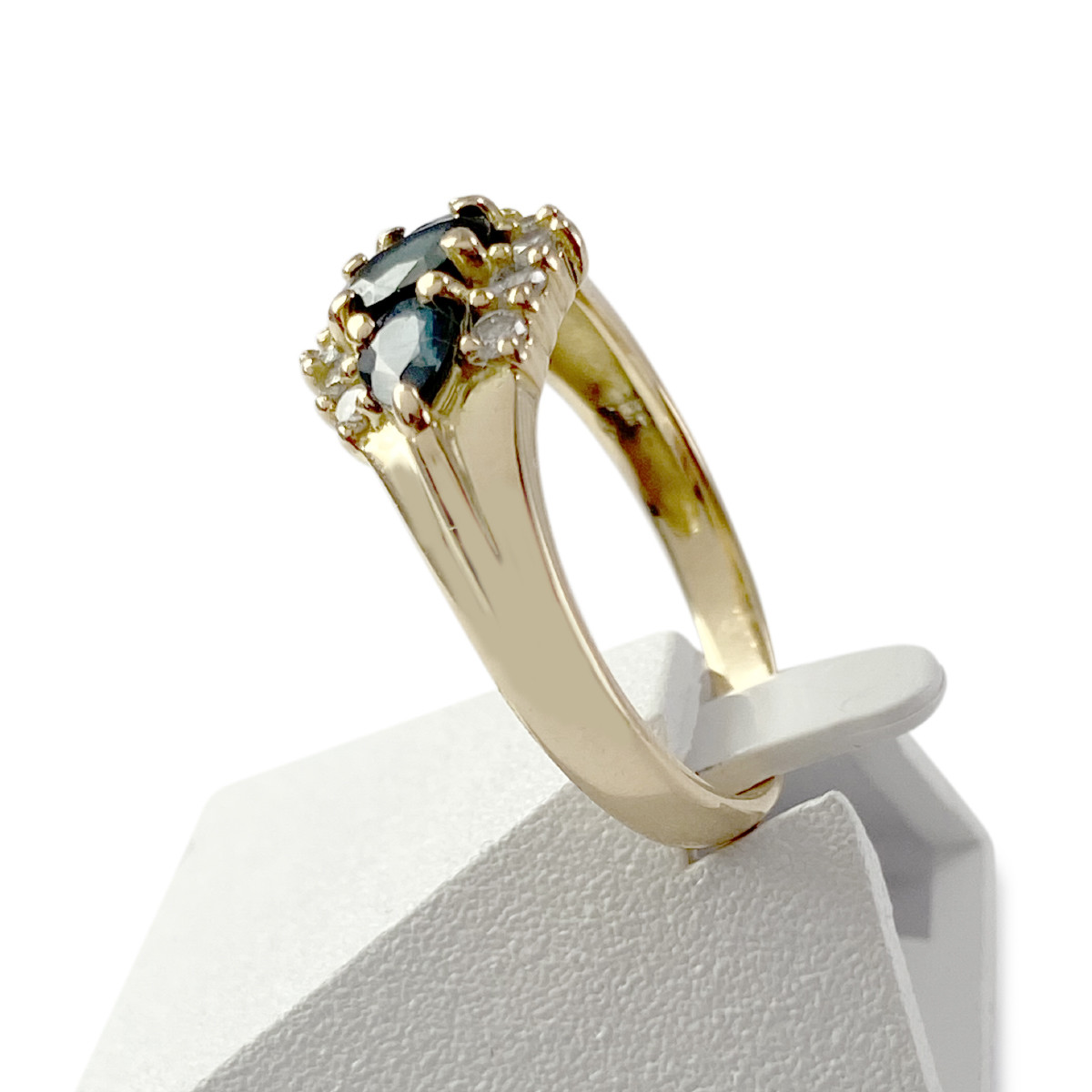 Bague d'occasion or 750 jaune saphirs diamants