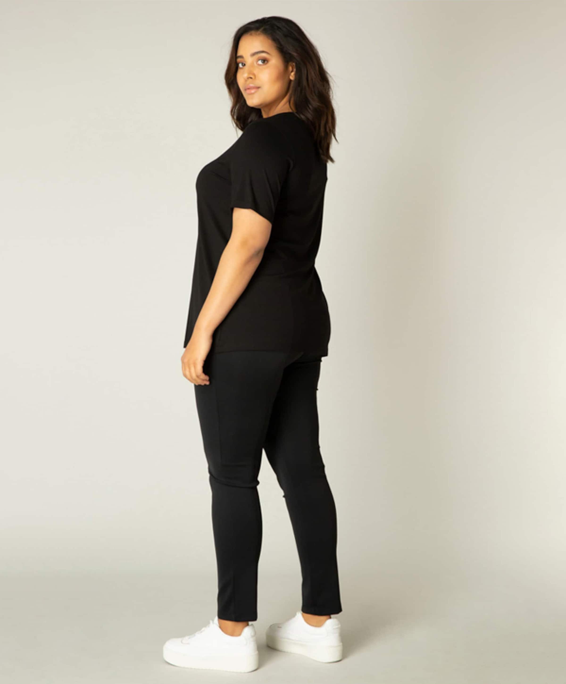 Base Level Curvy Dames T-shirt zwart
