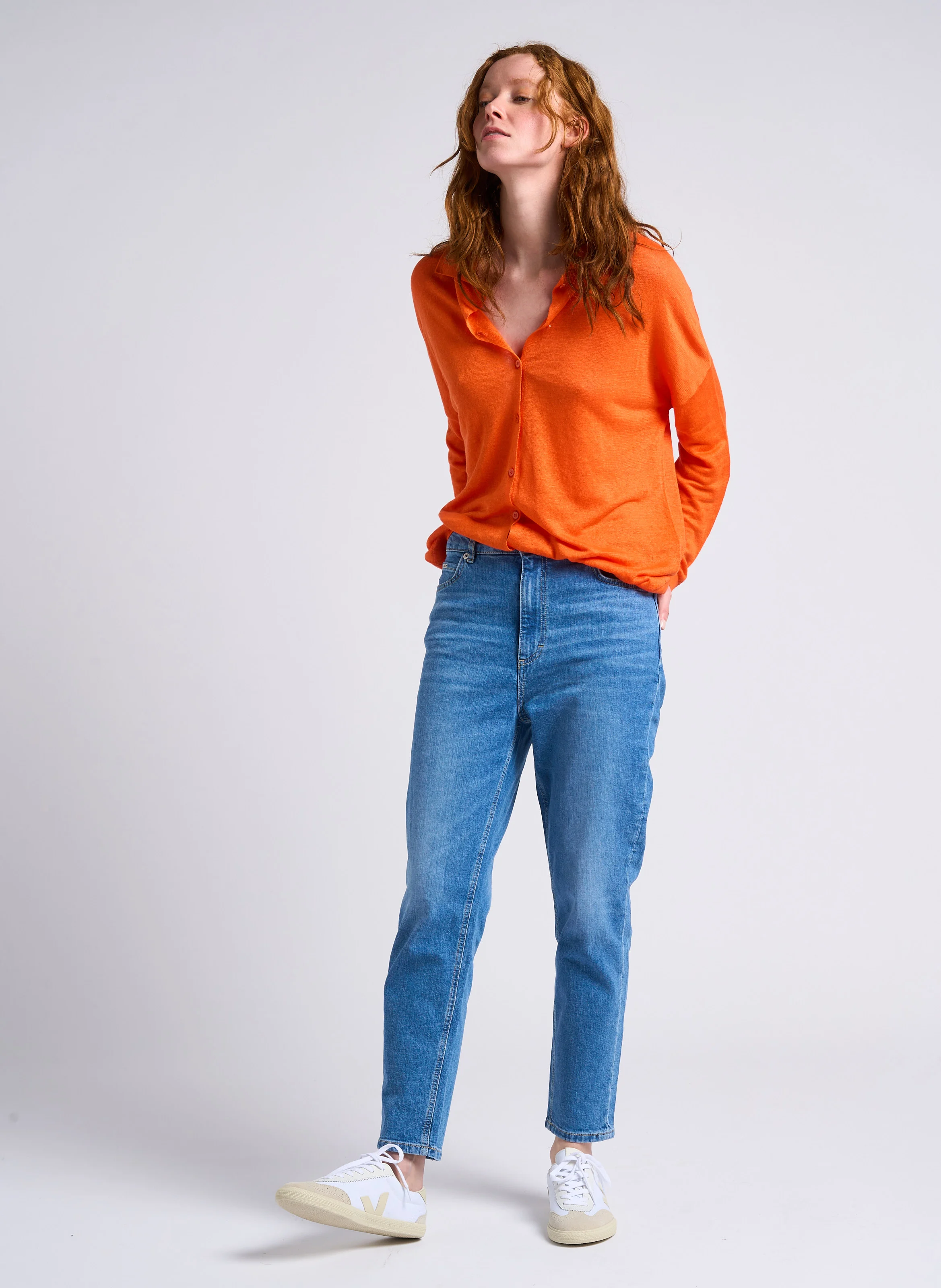 Jean mom-fit délavé taille haute en coton | Bleu