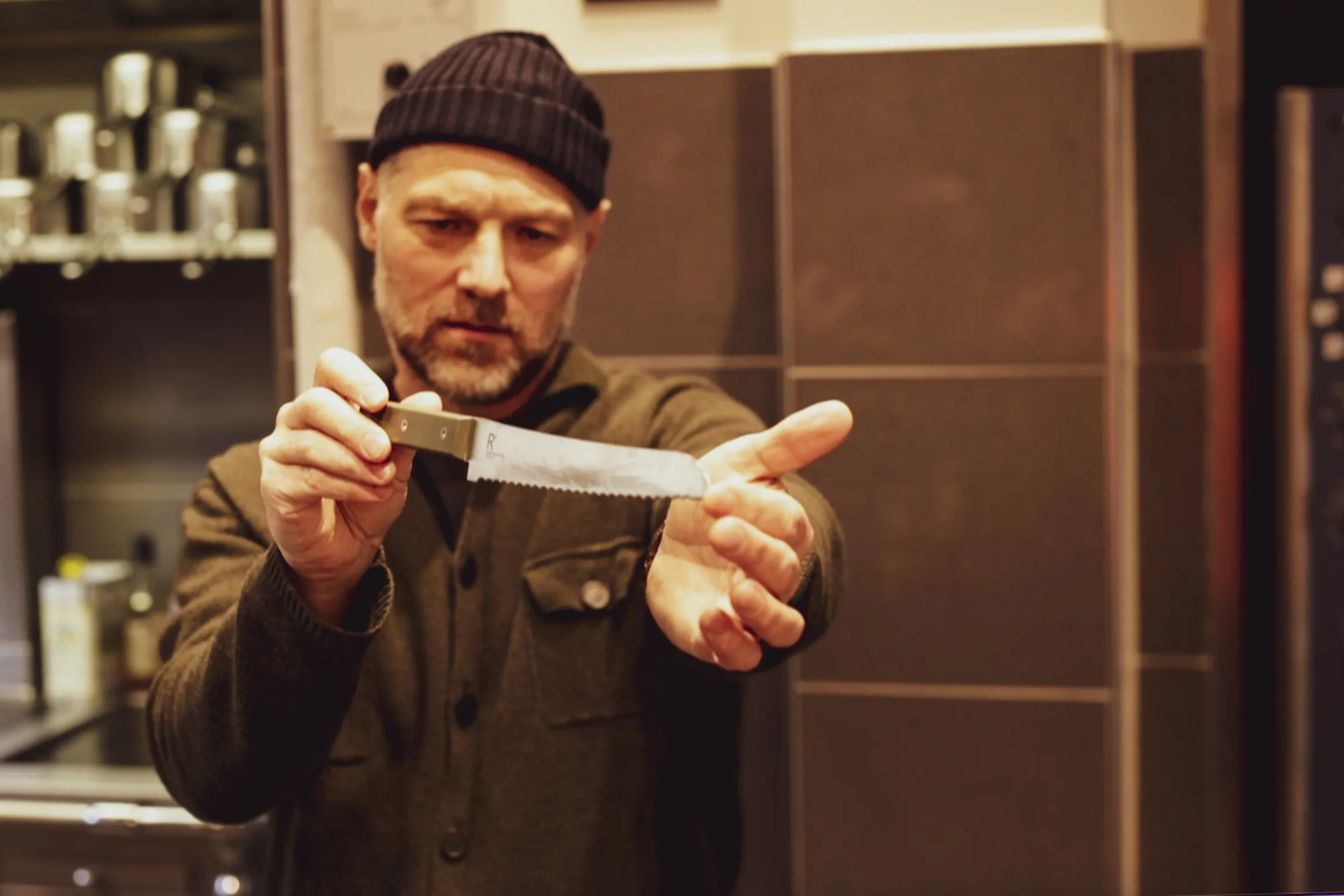 Endeavour Resolution Brødkniv