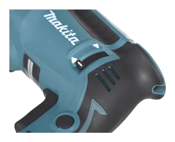 MAKITA SDS-PLUS BOREHAMMER MED SMEDEMULIGHED 800W 2.4J   EKSTRA HÅNDTAG HR2630T