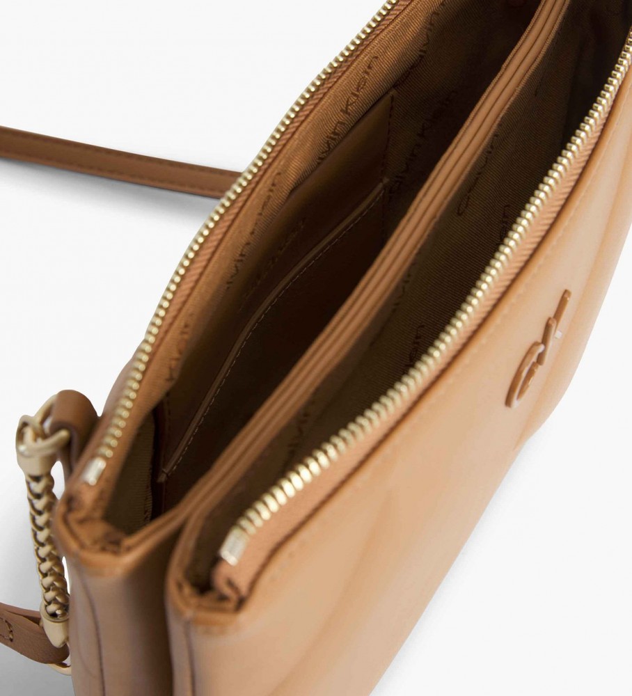 Bolsa Calvin Klein Re-Lock Matelassada, Marrom