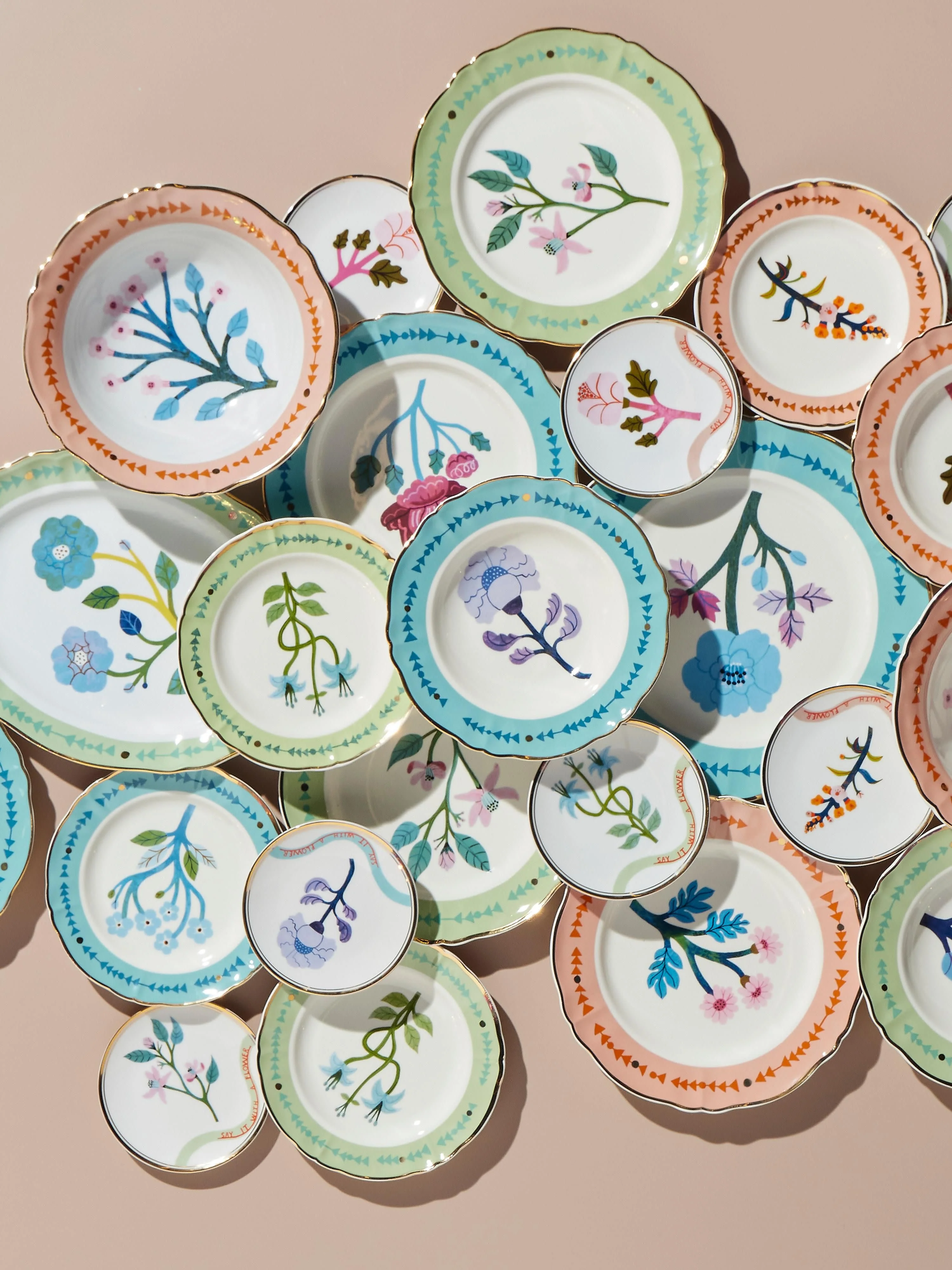 Handgemaakt dinerbord Botanica van porselein