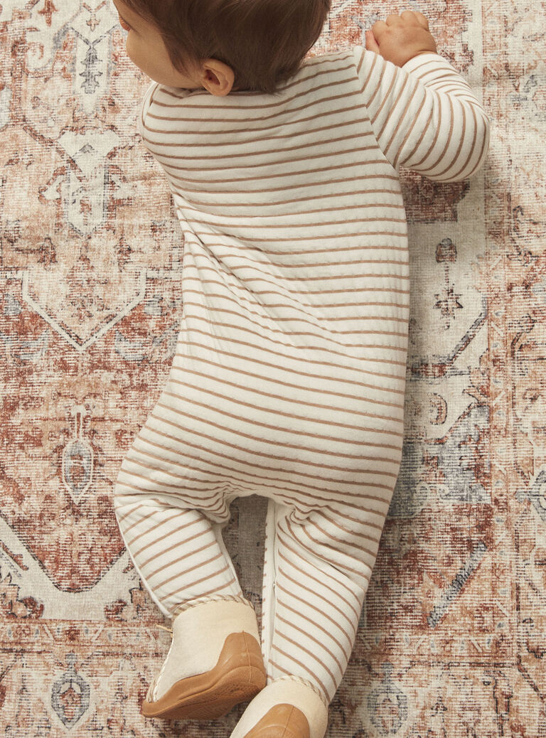 Grenouillière beige en tubique à imprimé à rayures