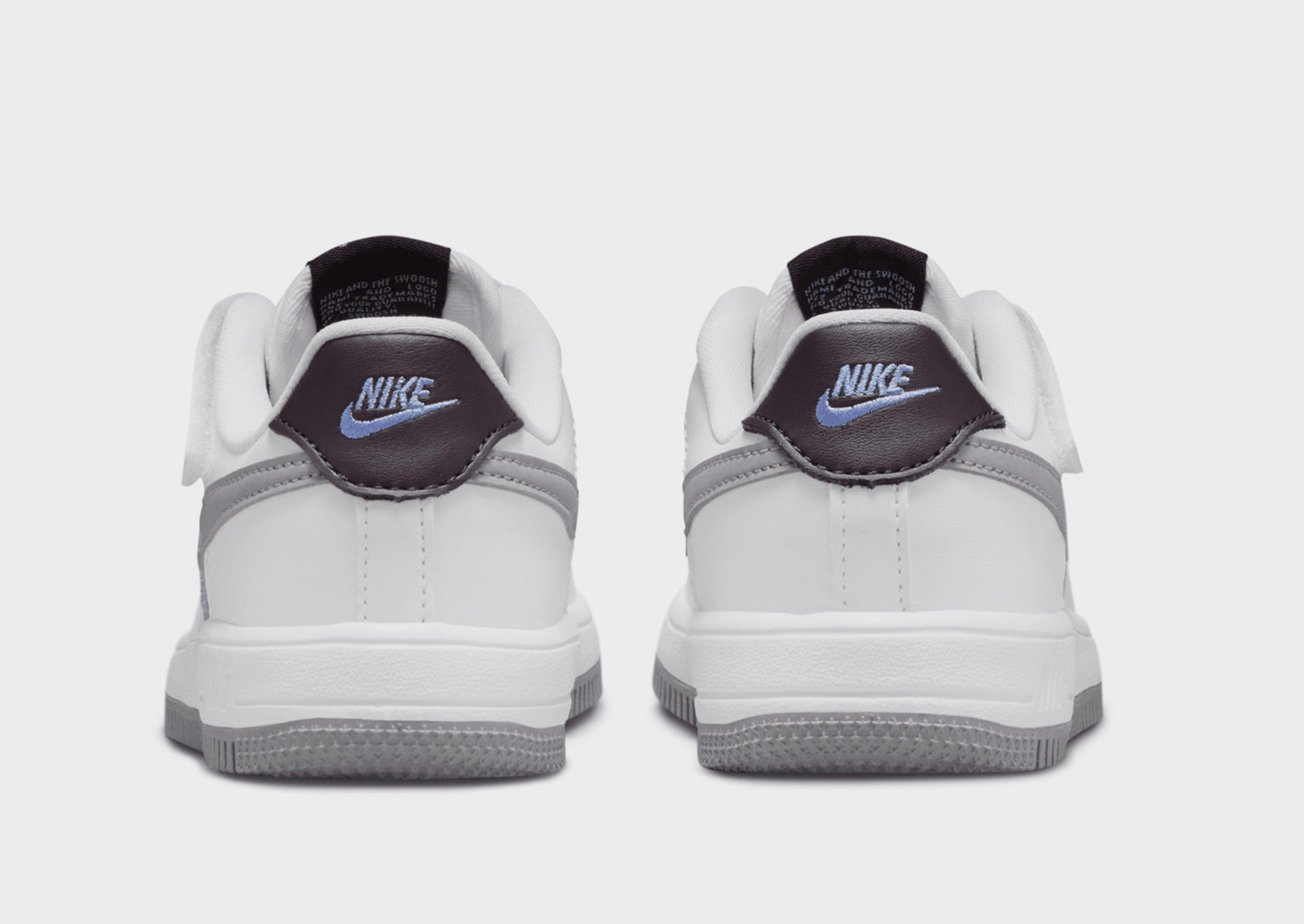 Nike AIR FORCE 1 '07 LV8