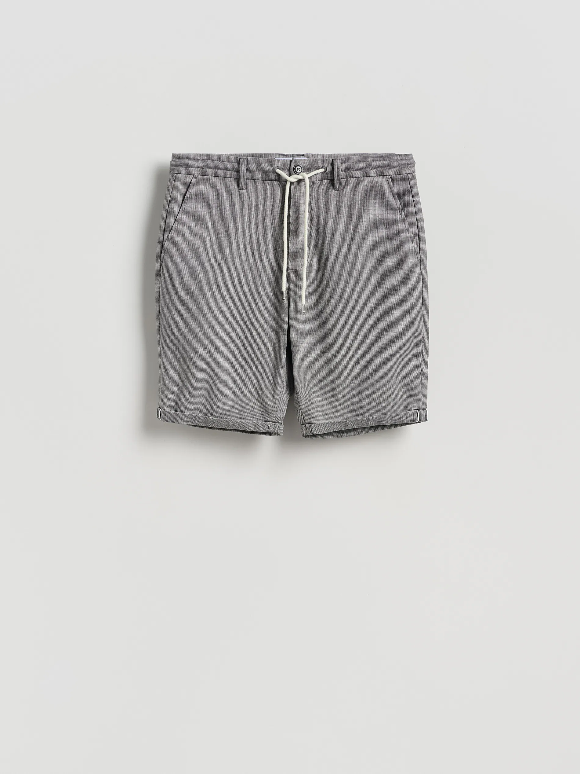Shorts im Regular-Fit mit Leinengemisch