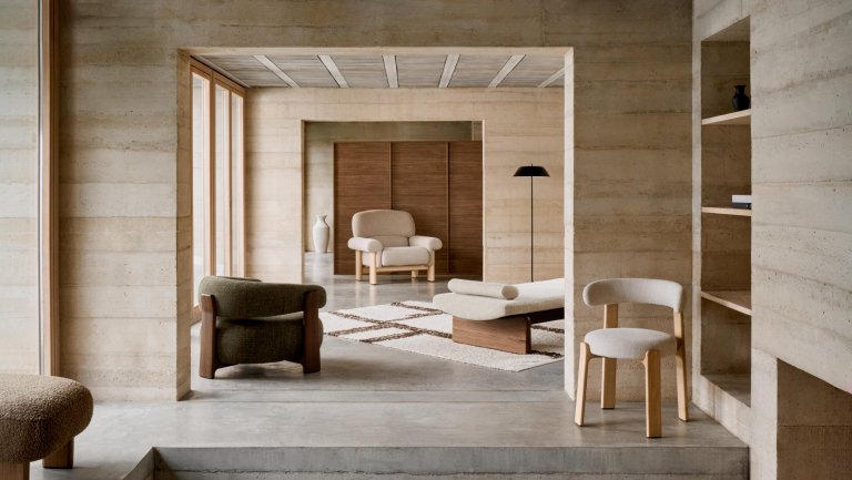 Kave Home Sayra vloerlamp zwart