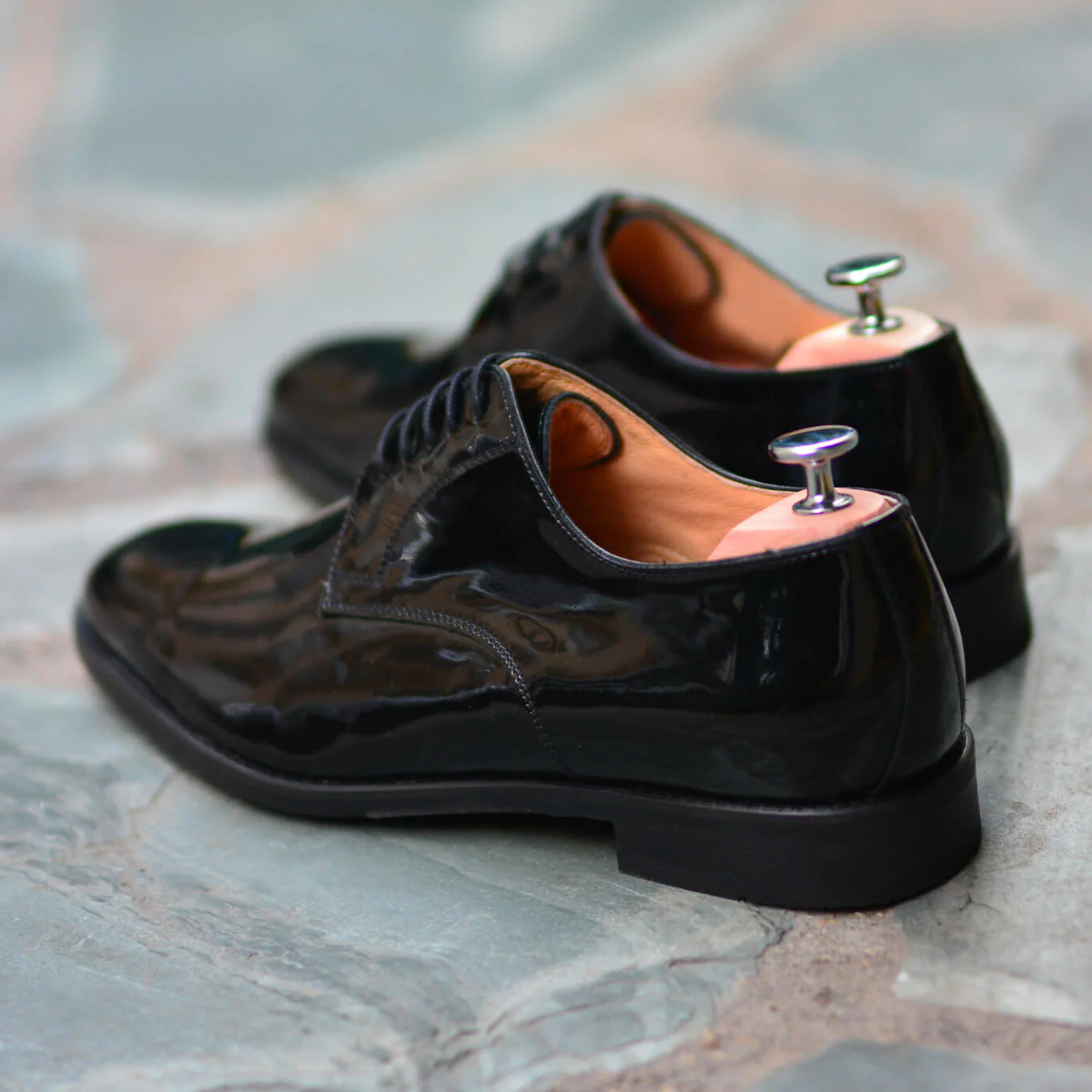 Dikens-Derby en cuir vernis noir