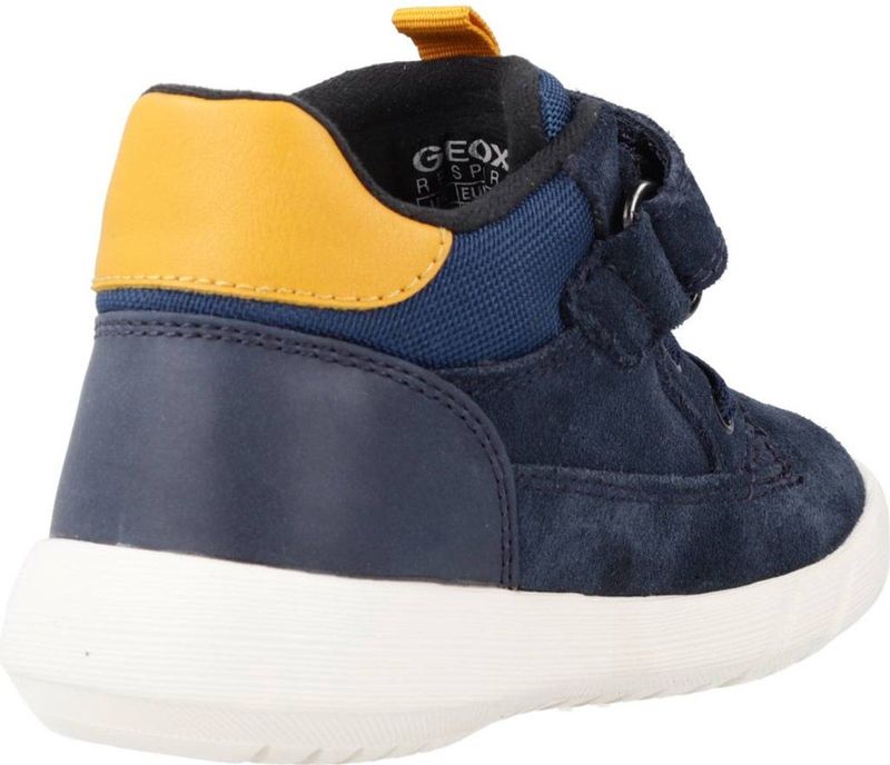 Merk - Type Sneakers - Effen - Leer, Imitatieleer, Suède