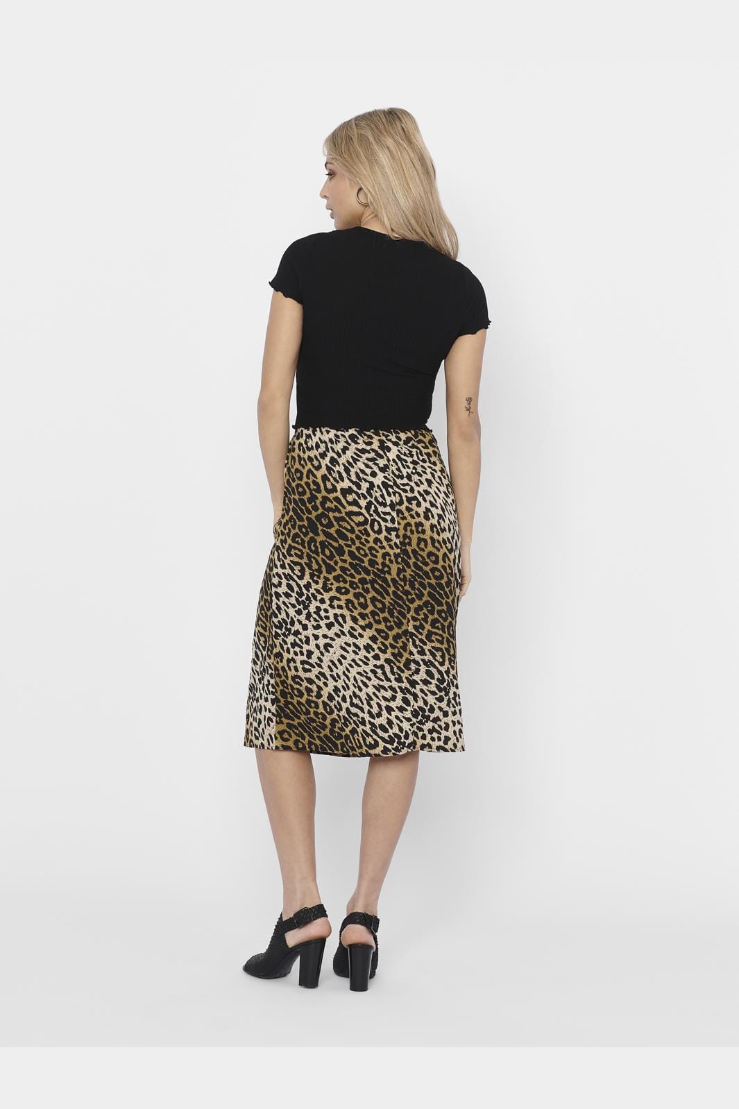 Only Onlemma S/S Short Top