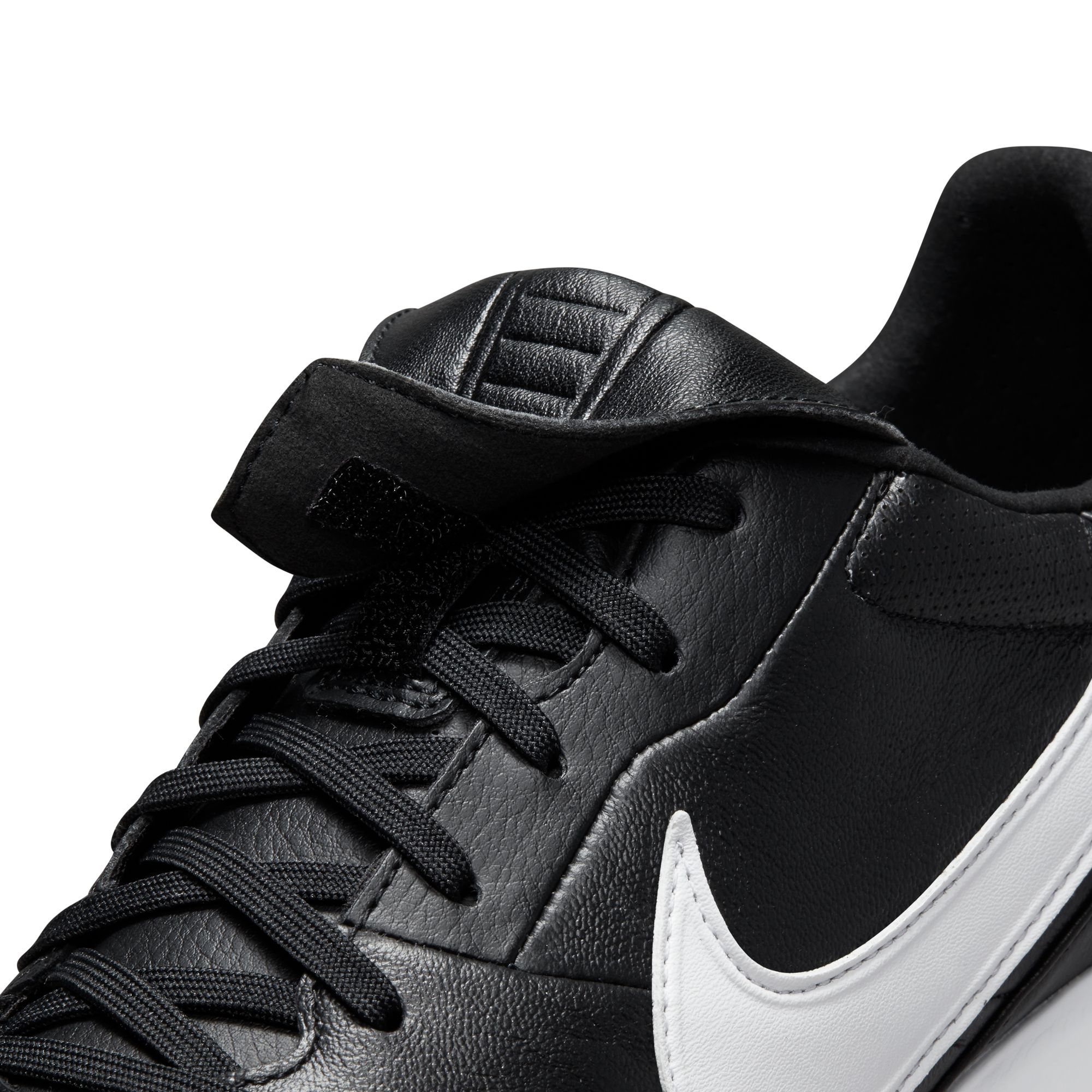 Premier 3 TF 010/Black/White