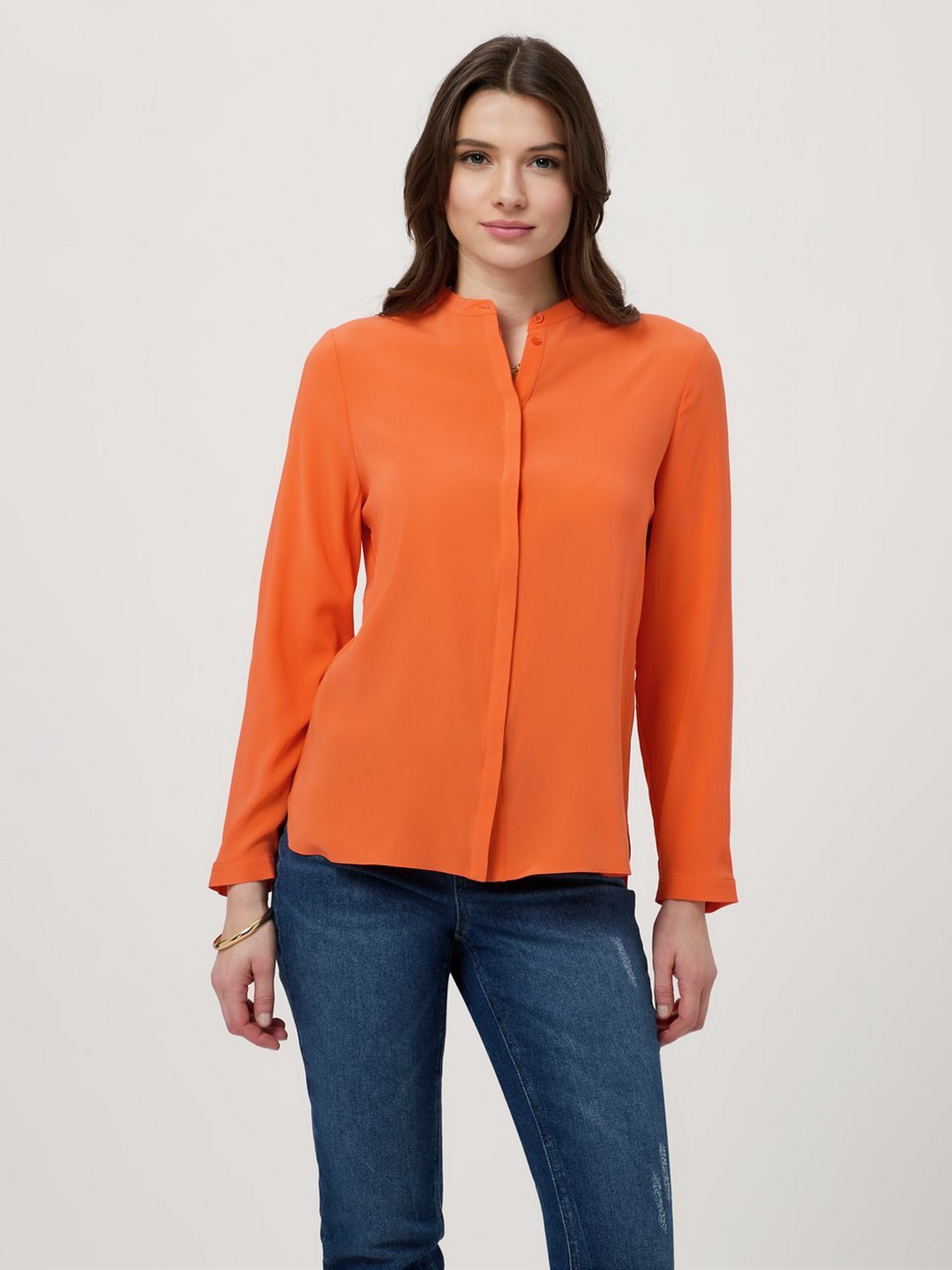 Bluse mit Seide