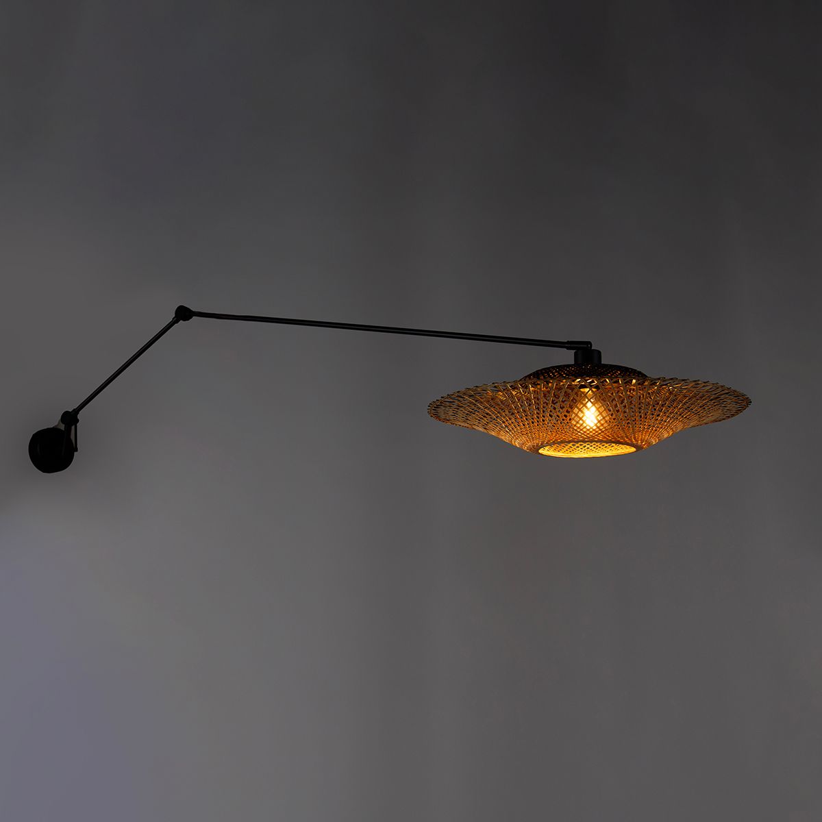Wandlamp zwart met rotan kap 50 cm verstelbaar - Blitz