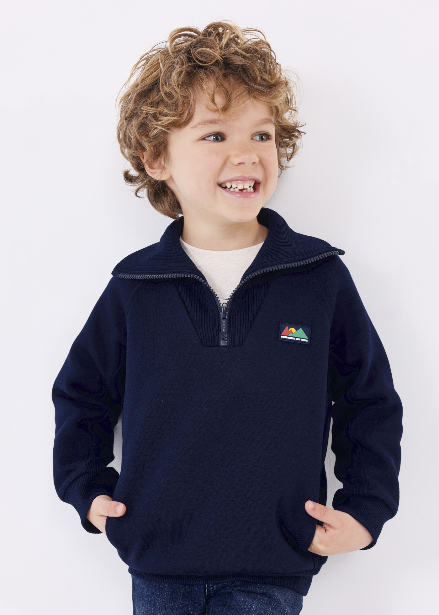 Moletom infantil com zíper no pescoço