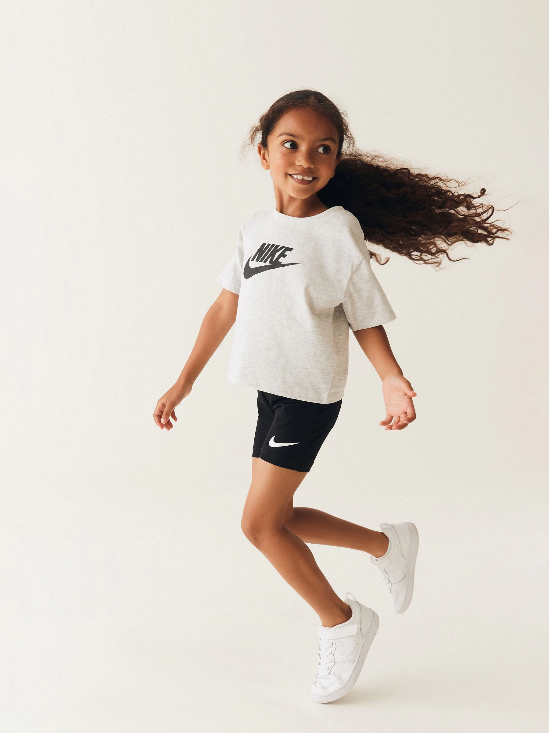 Zwart - Nike Little Kids Pro Drifit short