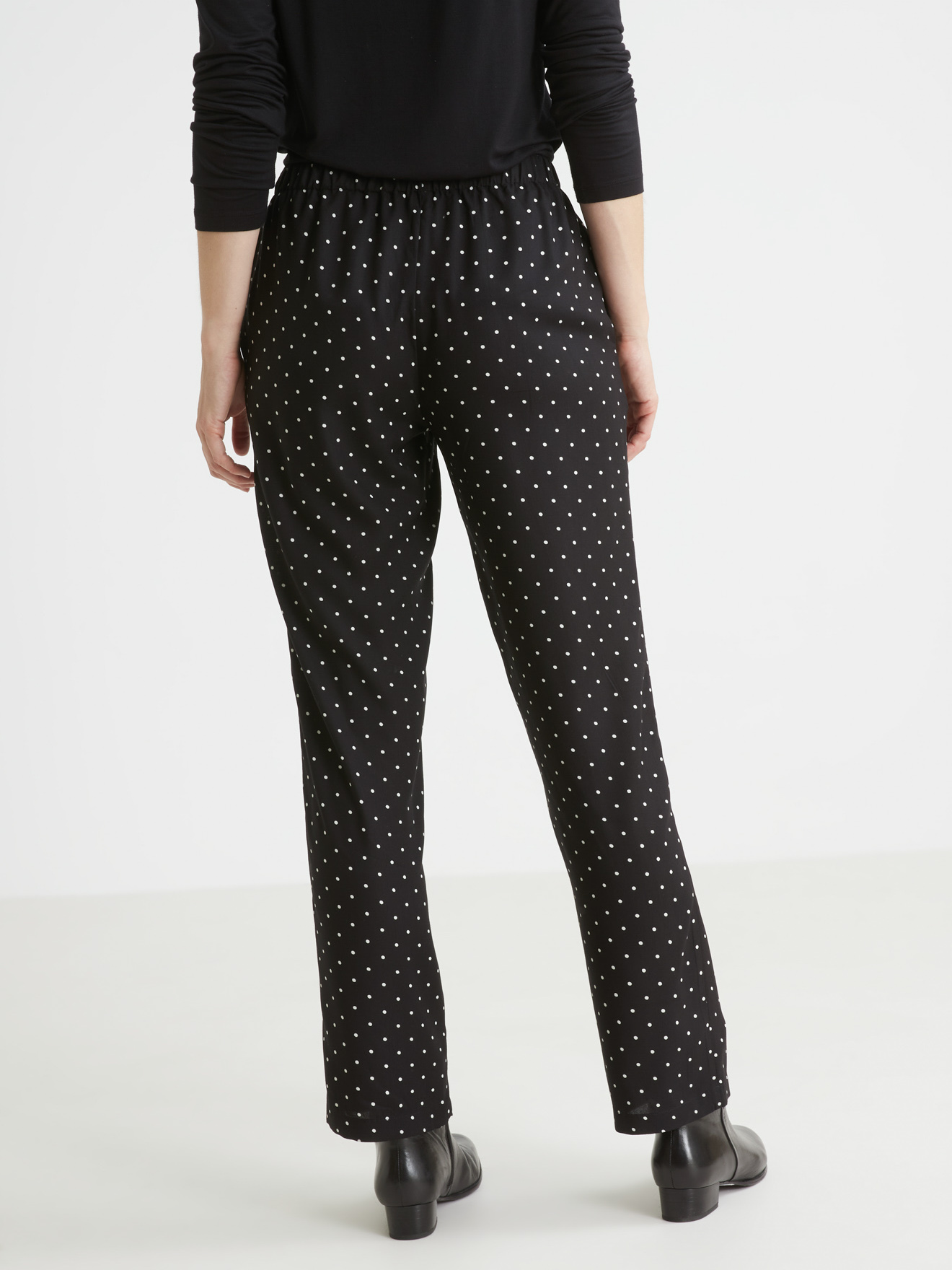 Pantalon entièrement élastiqué