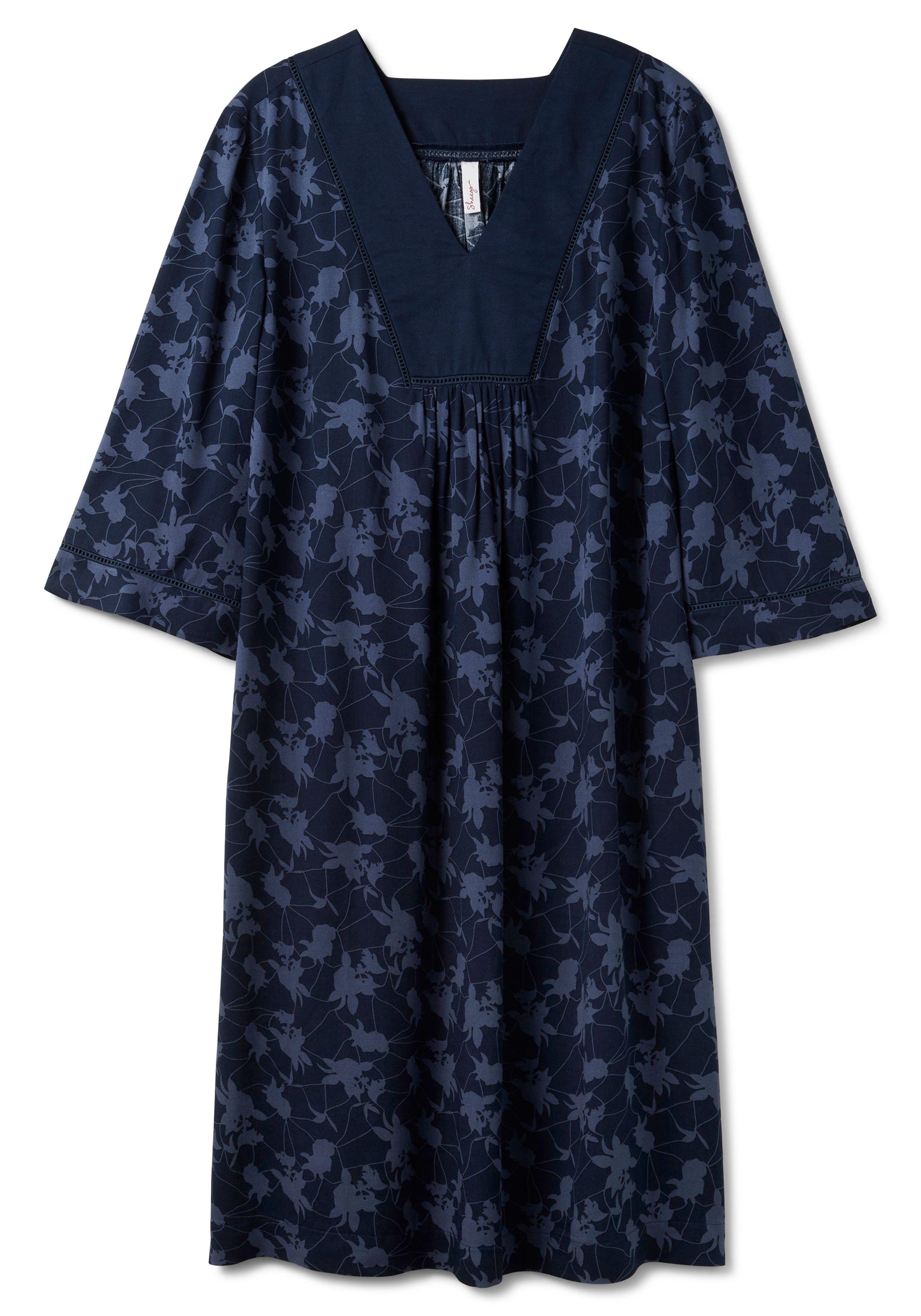 Kleid mit 3/4-Ärmeln und V-Ausschnitt
