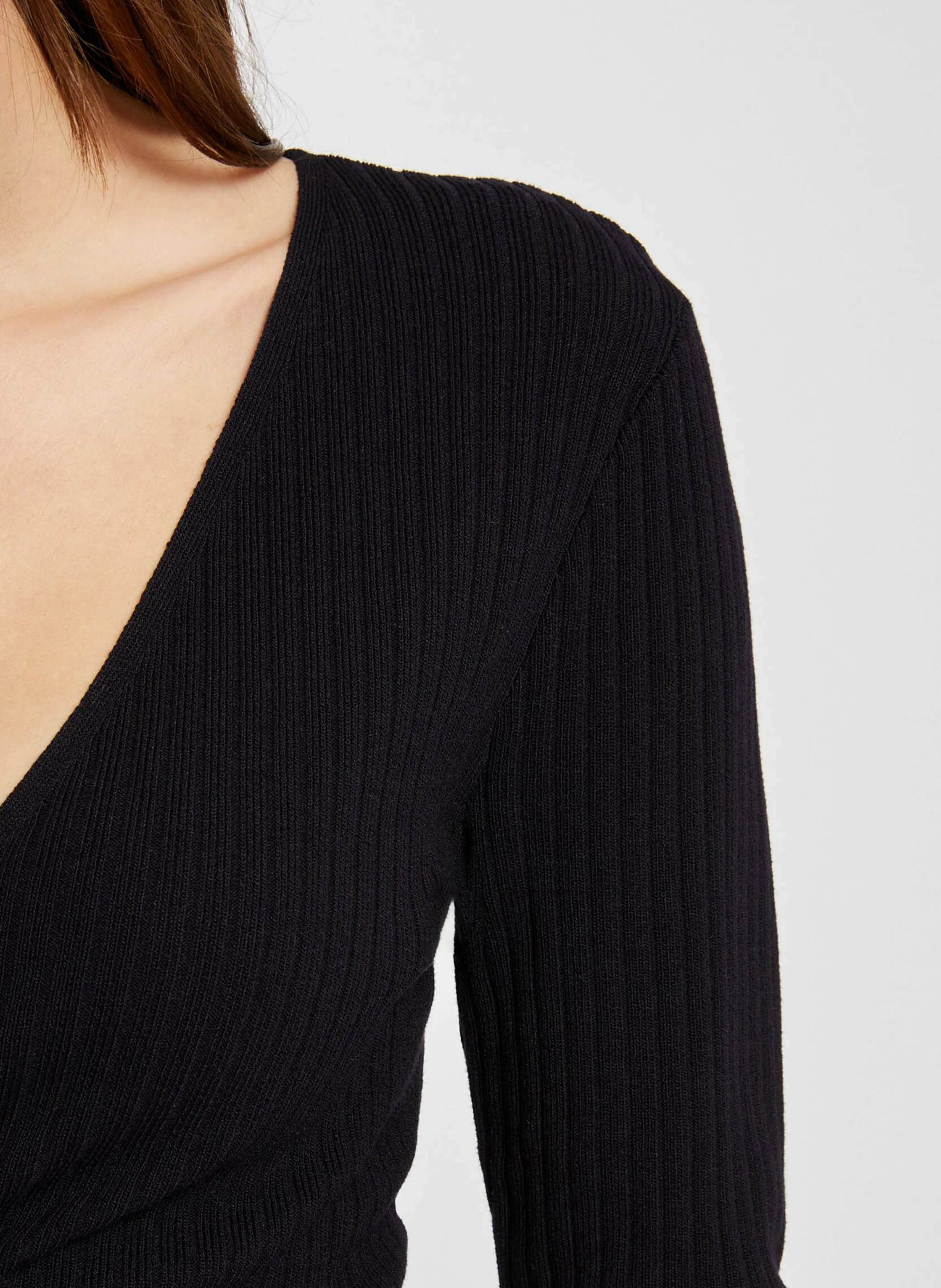 MCAT - Pull ajusté col cache-coeur en maille| Bleu