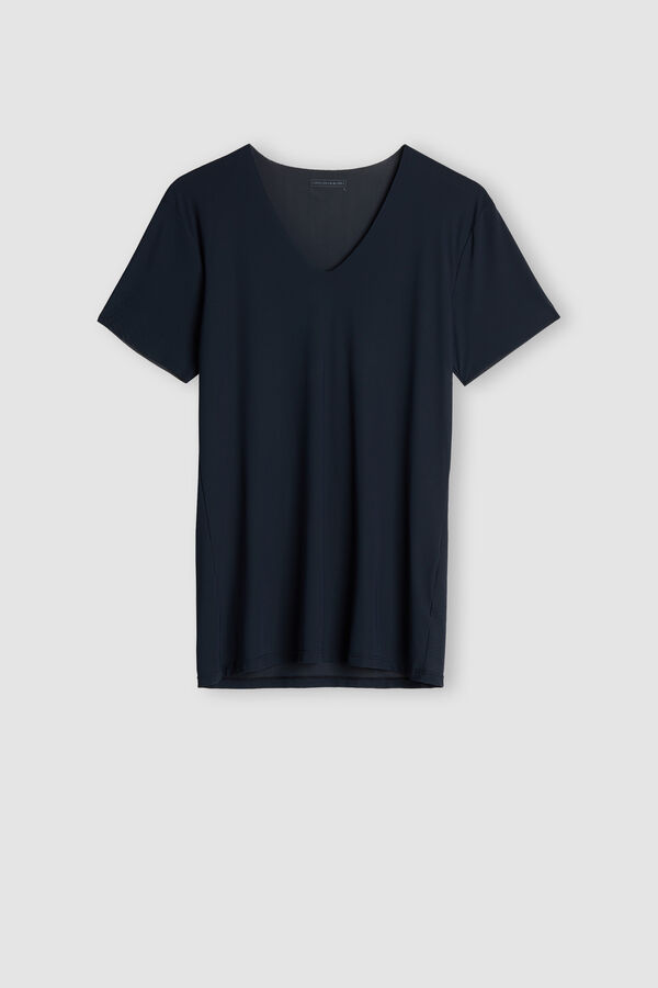 Camiseta de micromalha sem bainha