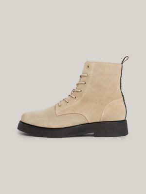 Botas de camurça com cadarço e fita de logo