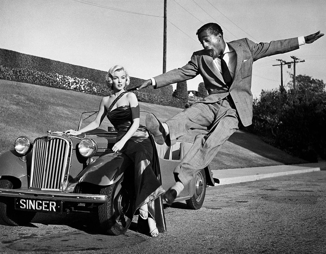 Marylin Monroe and Sammy Davis by Frank Worth by Classic Collection I - Darlings - Small Limited Edition. 30x40.