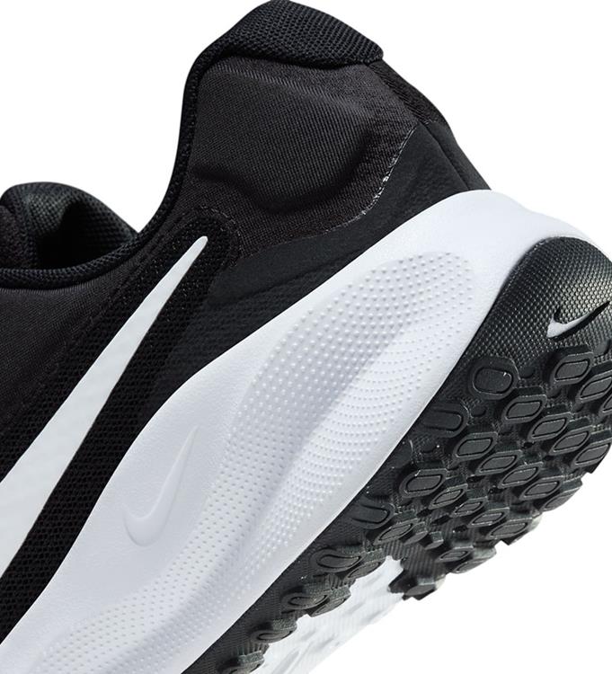 Nike Revolution 7 FB2208 BLACK-WHITE