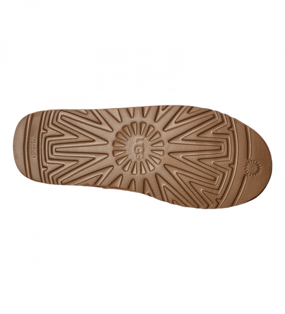 Botas de cano curto UGG M Neumel Chelsea em couro marrom