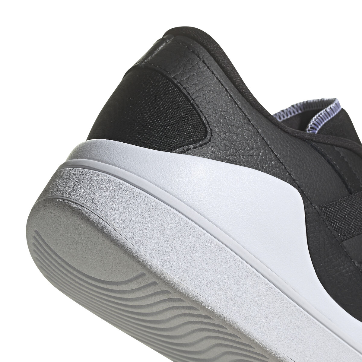 ADIDAS ROUPAS ESPORTIVAS<br>Tênis Osade