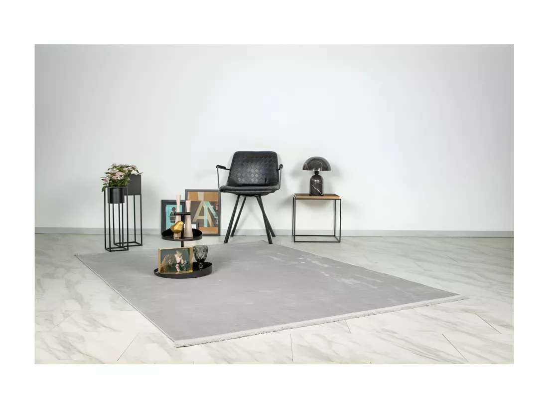 Tapis 160x120cm, design D112A coloris gris - Confort et élégance pour votre intérieur