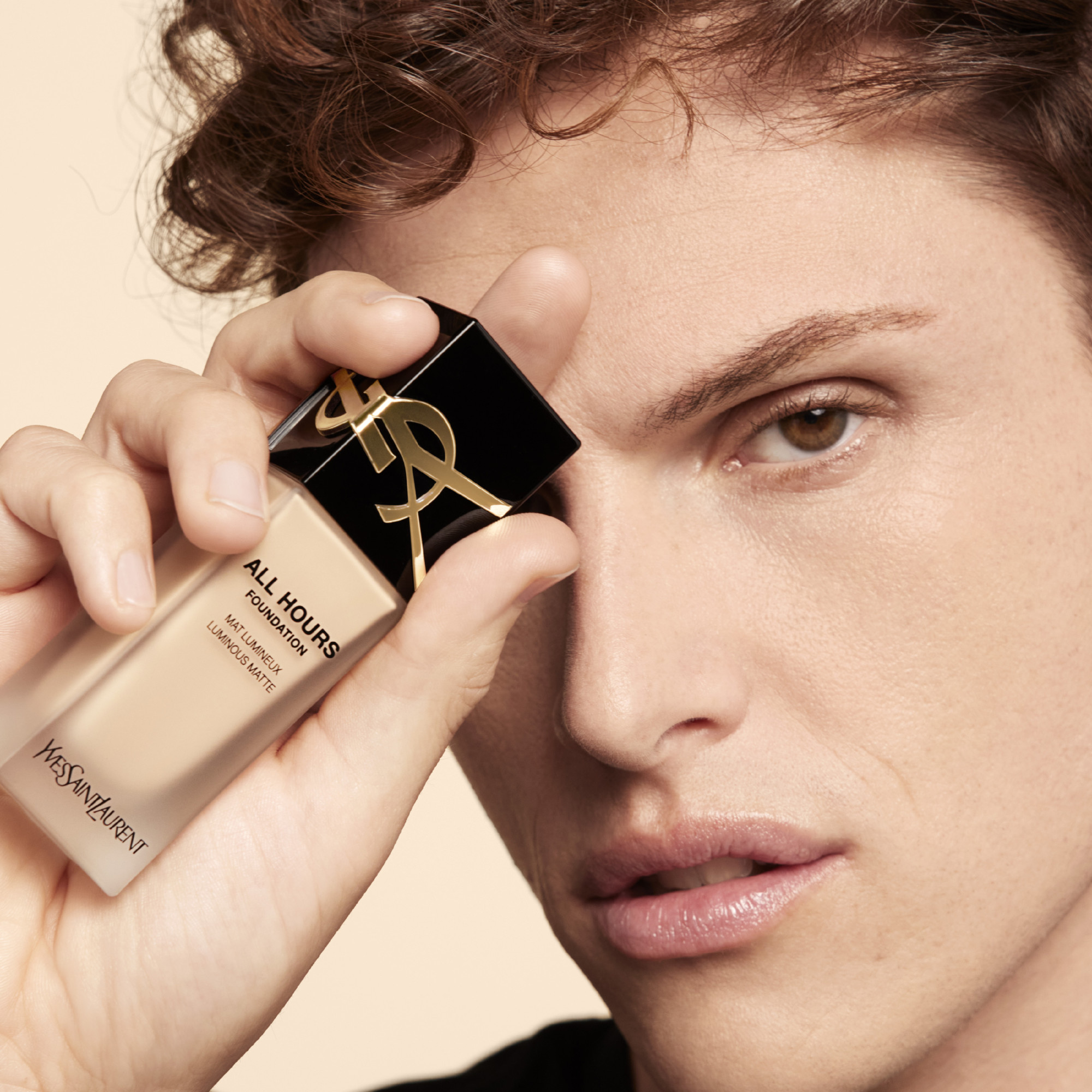 Yves Saint Laurent All Hours Foundation<br>25 ml, Flasche, Medium Cool 2