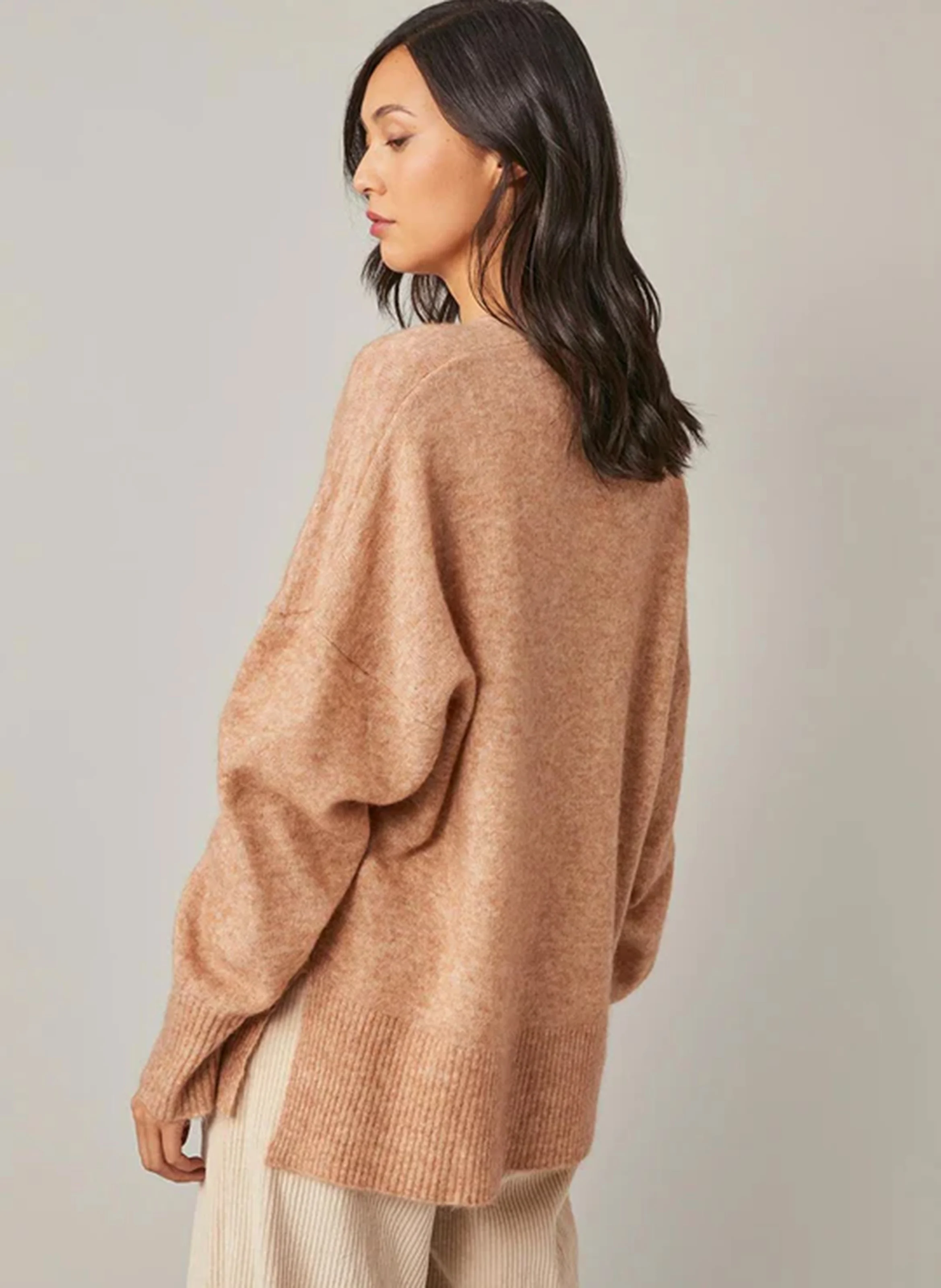 EMMA - Pull oversize col V en laine mélangée | Marron