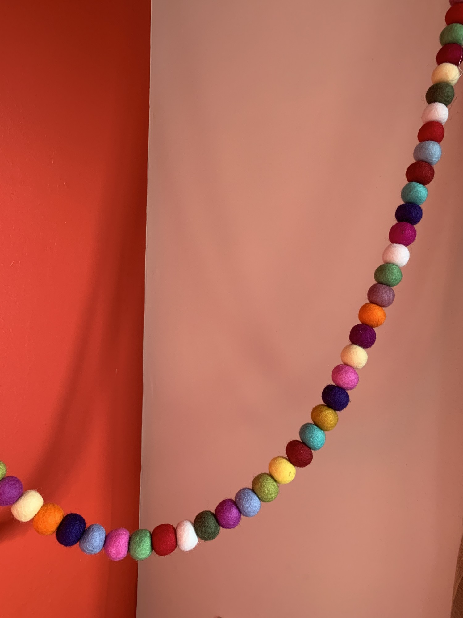 Girlande aus Wollfilzkugeln, multicolor, L ca 200 cm günstig bestellen
