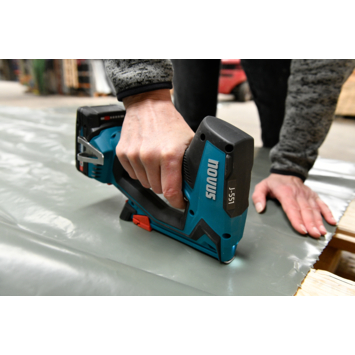 Novus 18V tacker J-551 systembox incl. 2.0Ah accu + oplader en draadnieten