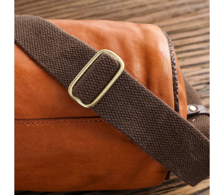 Wavecho - Echte leren cilindervormige crossbodytas